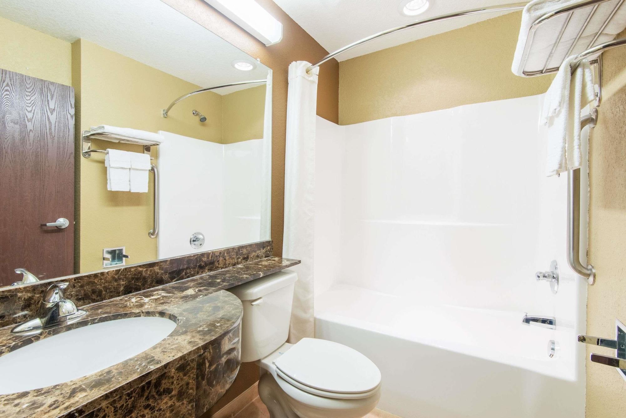 Microtel Inn And Suites Montgomery Luaran gambar