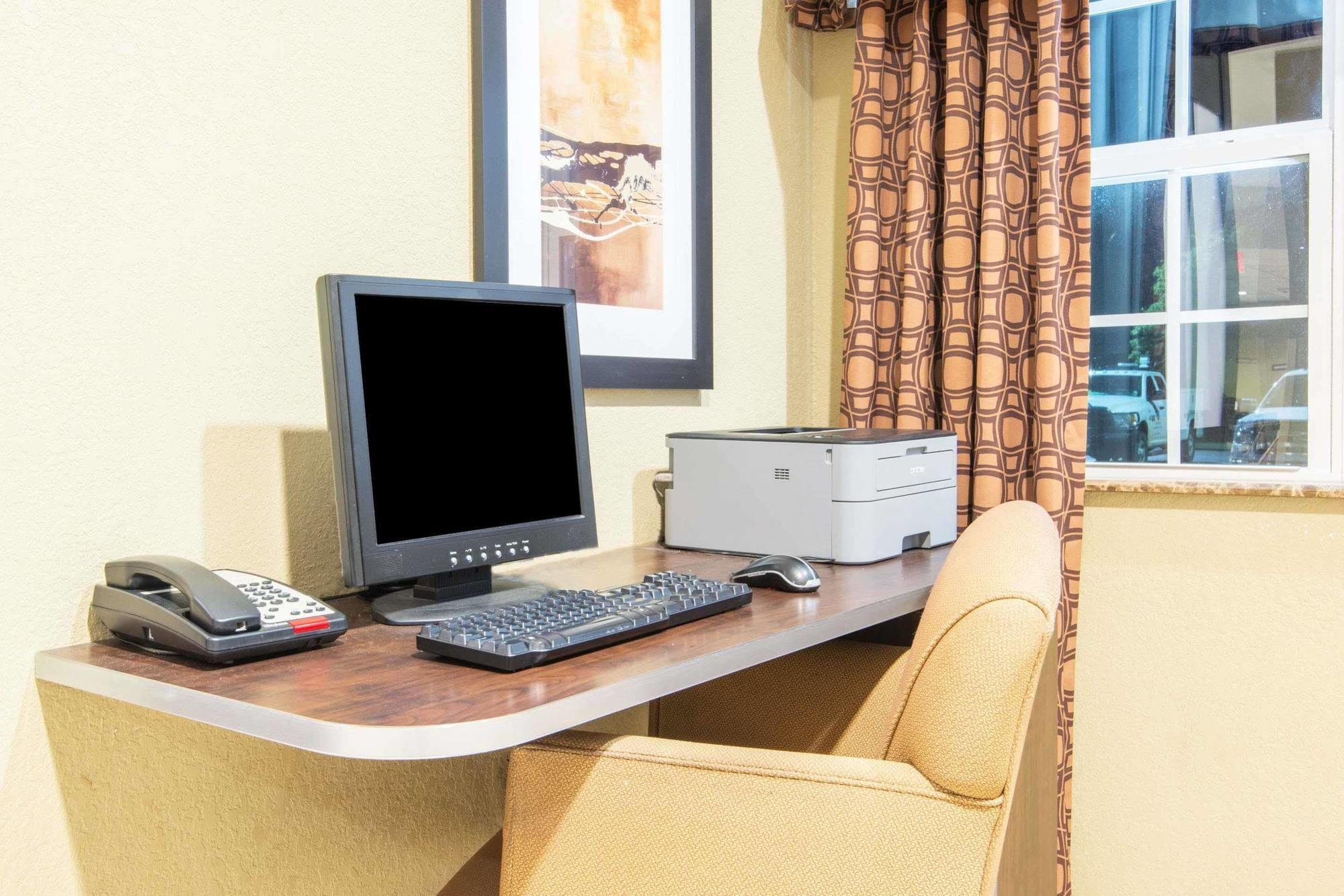 Microtel Inn And Suites Montgomery Luaran gambar